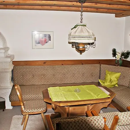 Haus Schonherr *